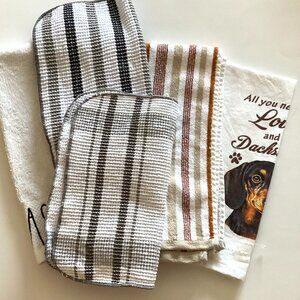 Bundle of Bathroom Towels Kitchen Linens Dachshund Dog Lovers